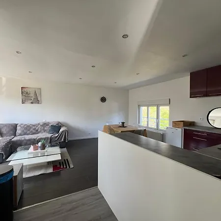 Calme Et Paisible Au Bord De La Riviere דירה Ernée