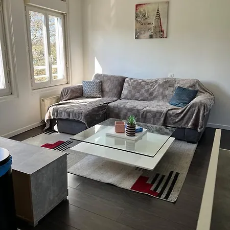 דירה Calme Et Paisible Au Bord De La Riviere Ernée